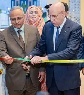 الرئيس محمد ولد الغزواني وبرفقته الرئيس المدير العام لشركة "سنيم" المهندس محمد فال ولد اتليميدي