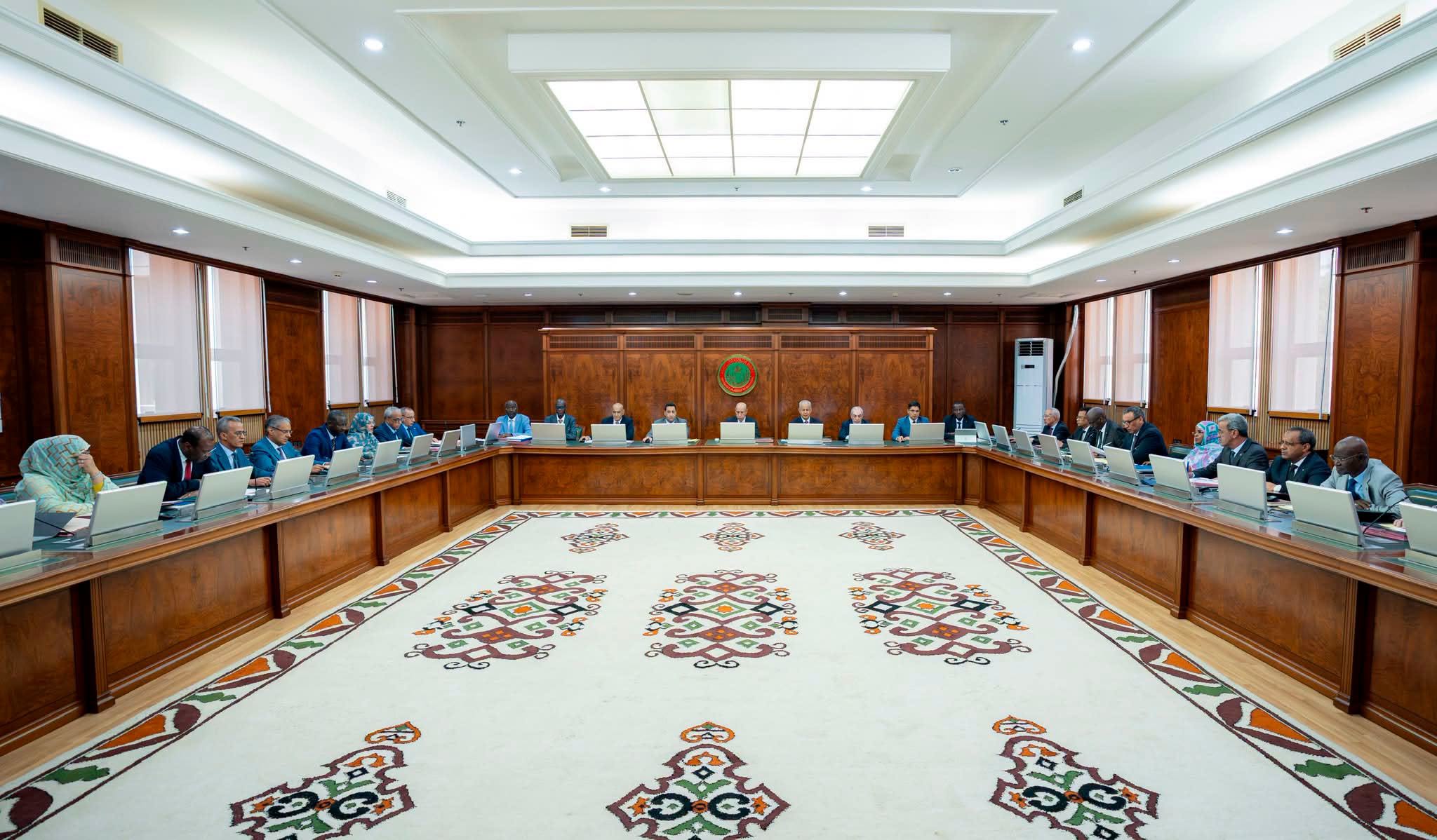 تغييرات في عدة قطاعات حكومية خلال اجتماع الحكومة