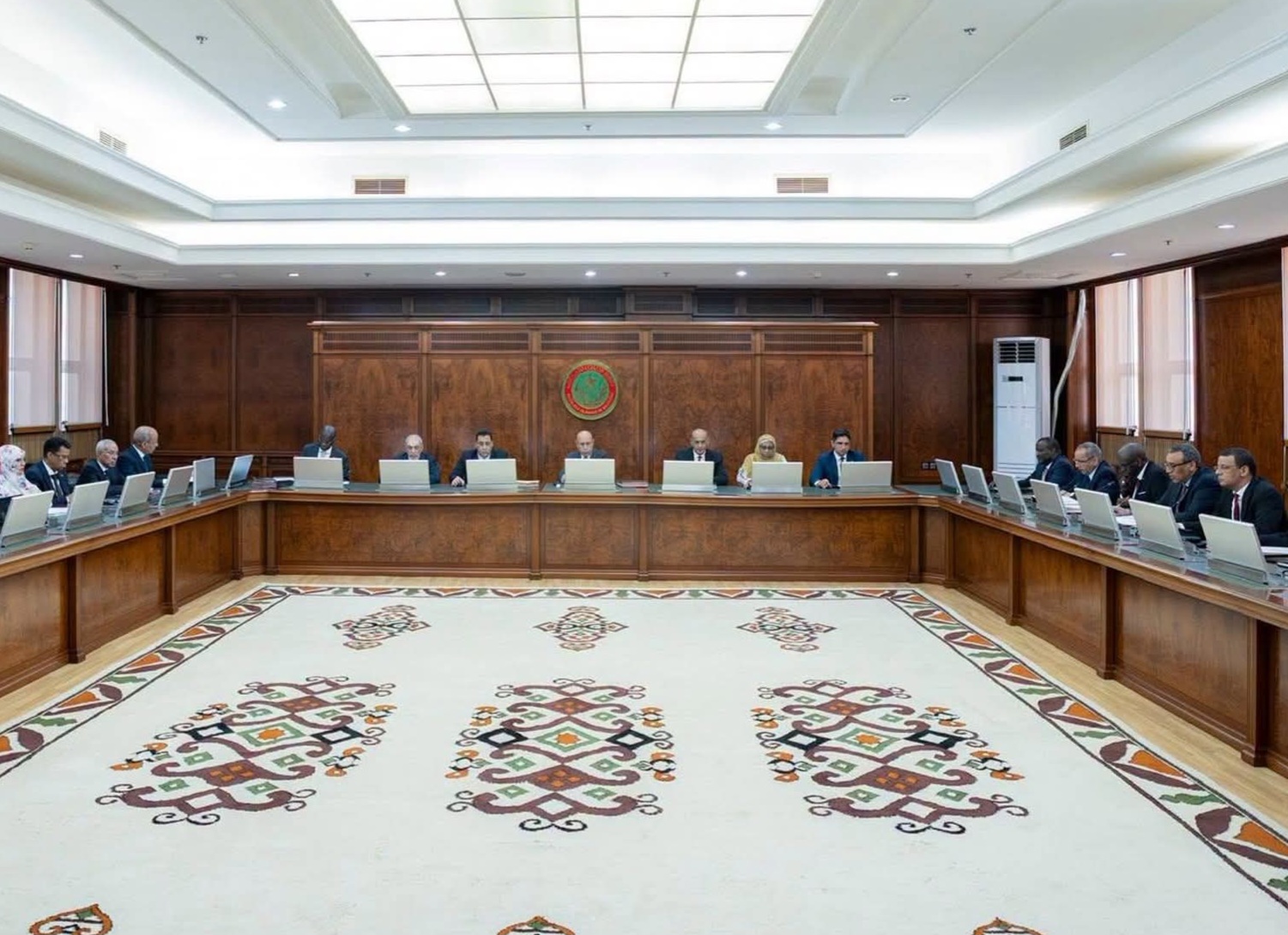 انتهاء اجتماع مجلس الوزراء وإجراء تغييرات في قطاعات حكومية