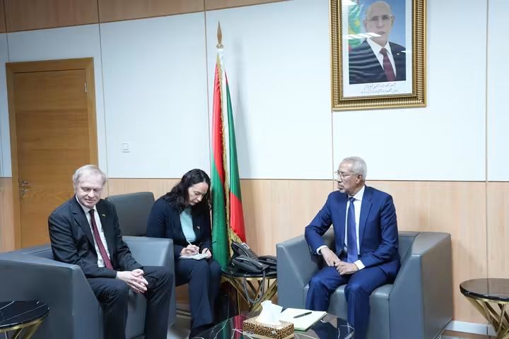 وزير الدفاع يستقبل سفير ألمانيا في موريتانيا
