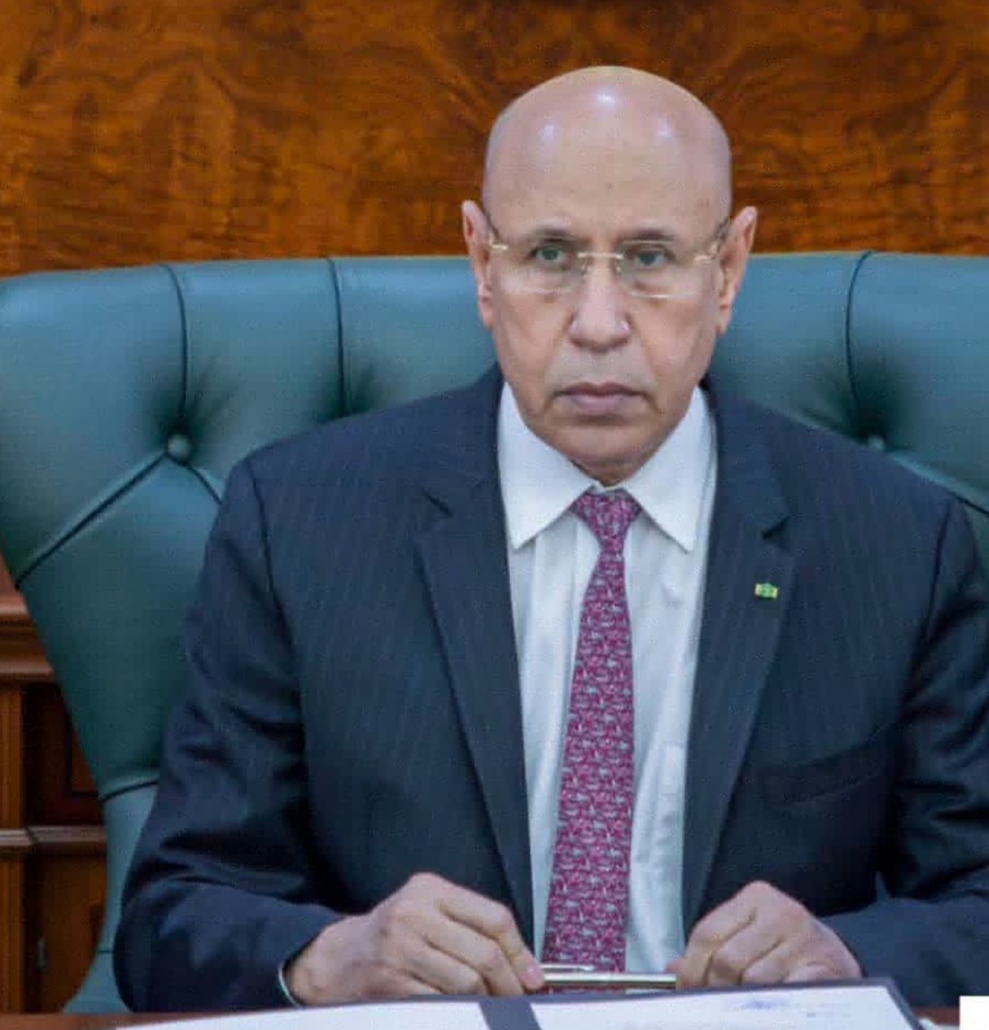 غزواني يجتمع بطاقم مركز الأنكلوجيا