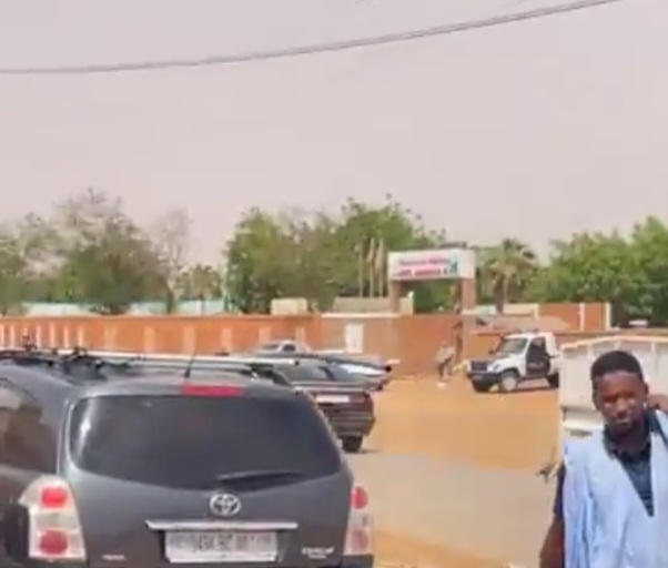 معارضون لنظام غزواني يستنكرون استخدام القوة ضد حراك مستشفى حمد في بوتلميت